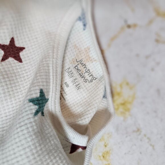 jumping beans Other - Jumping Beans Baby Bean Waffle Knit Bodysuit – Stars Print – Size NB – NEW with